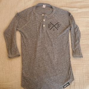 Extar small grey baseball style tee